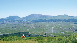 大観峰カルデラジオサイト